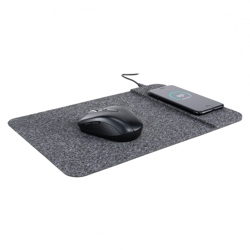 PowerTrack WirelessCharging MousePad low angle image with mouse and phone